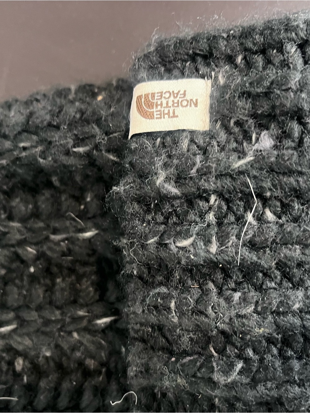 The North Face Black Flecked Knit Cuffed Beanie Gray One Size Womens Winter Fall - Picture 2 of 4